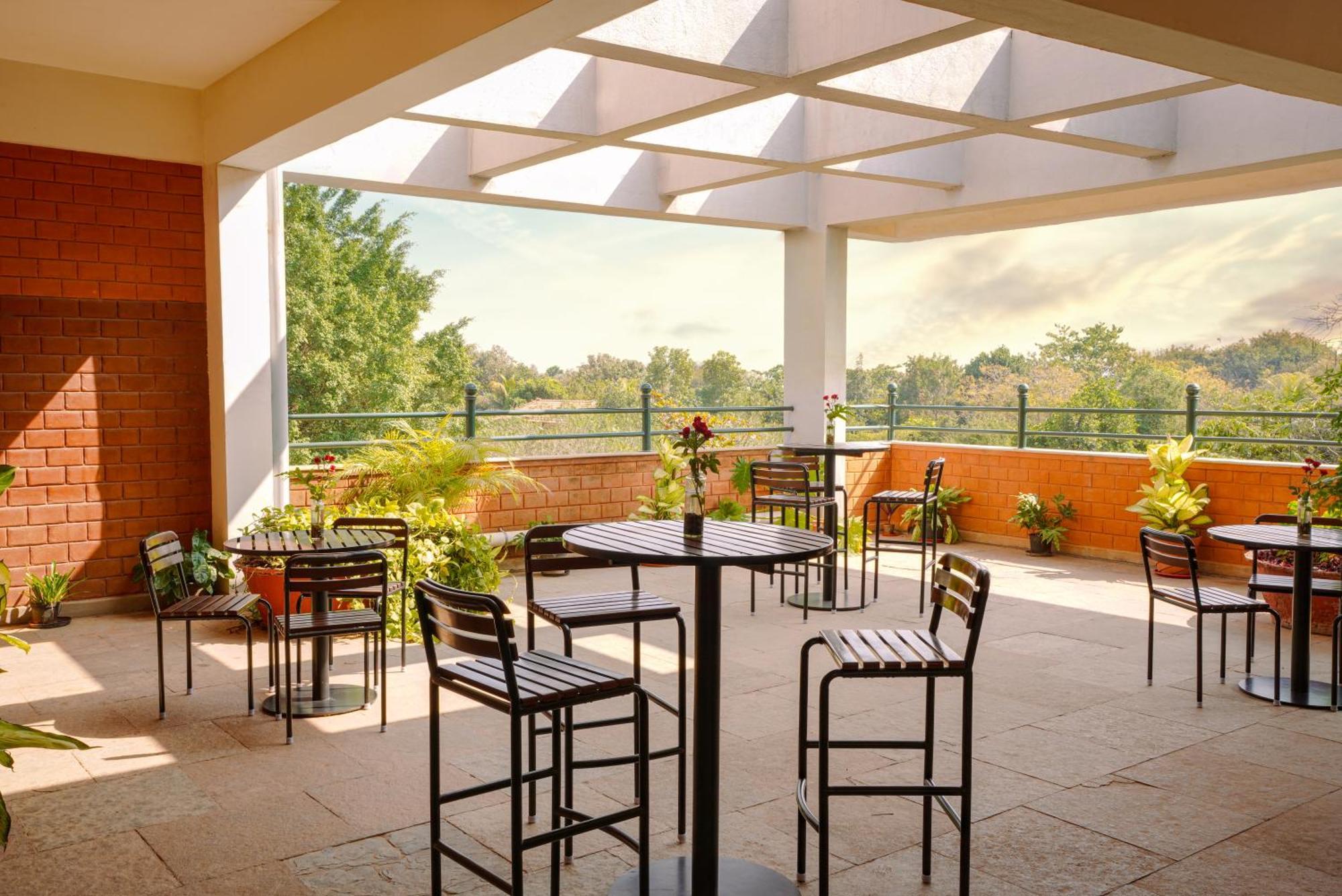 Olde Bangalore Resort And Wellness Center Devanahalli Bagian luar foto